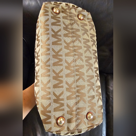 Michael Kors Monogrammed Shoulder Handbag with Red Leather accents EUC - Picture 13 of 16